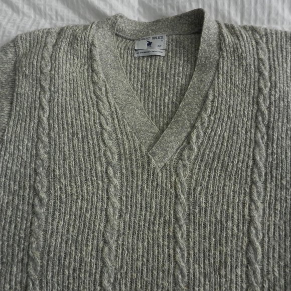Men's Sweater Vest by Robert Bruce in a size XTL, Lt Grey, Very Good Condition - Picture 3 of 5